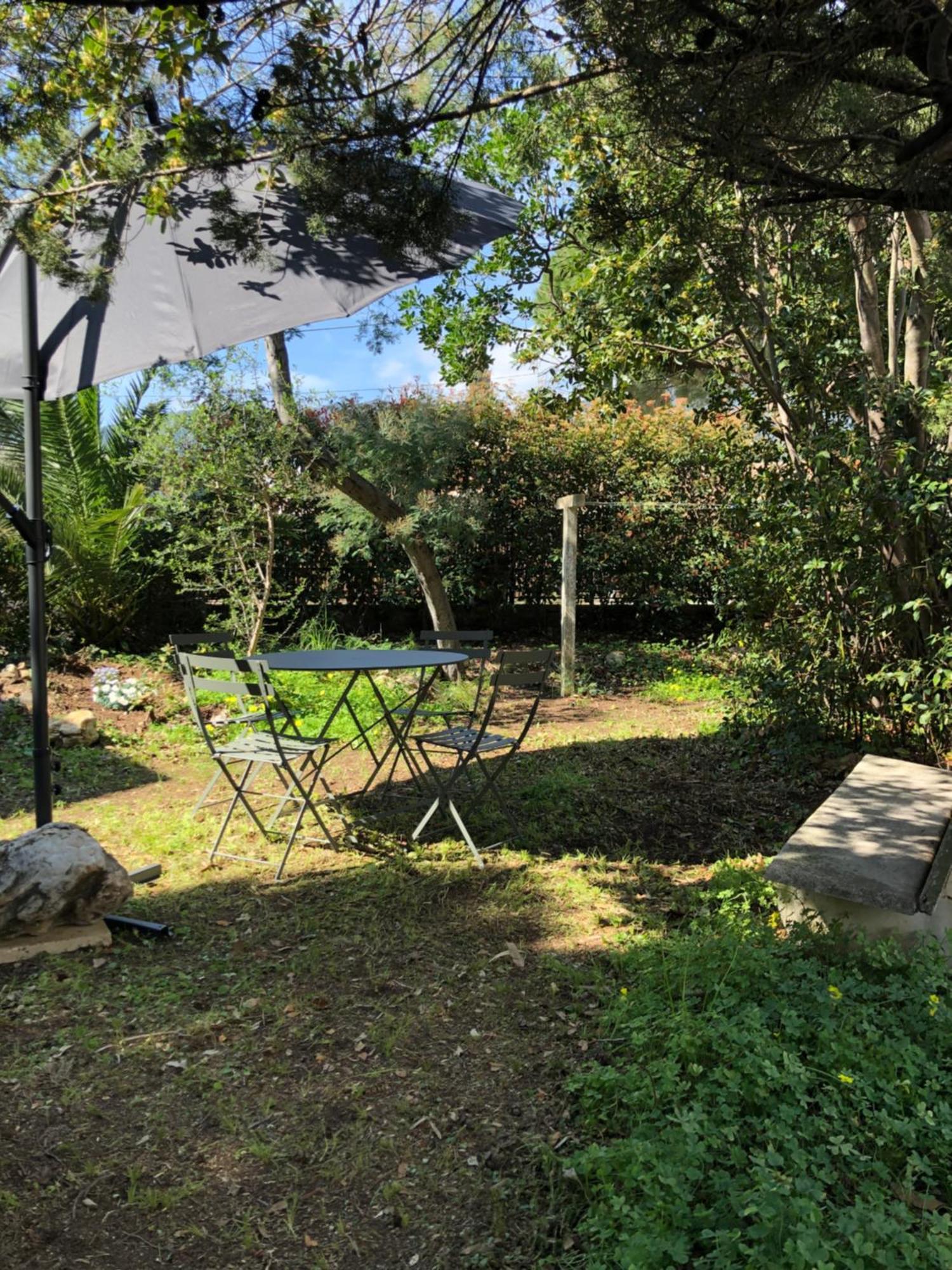 Les Lambrusques T2 Avec Jardin A 300 M De La Plage Cavalaire-sur-Mer Exterior photo